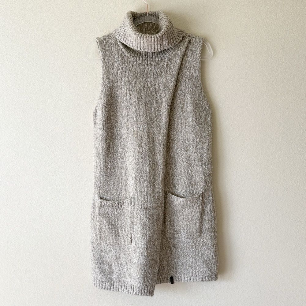RUDSAK Knit Turtleneck Sleeveless Split Hem Tunic Sweater Dress